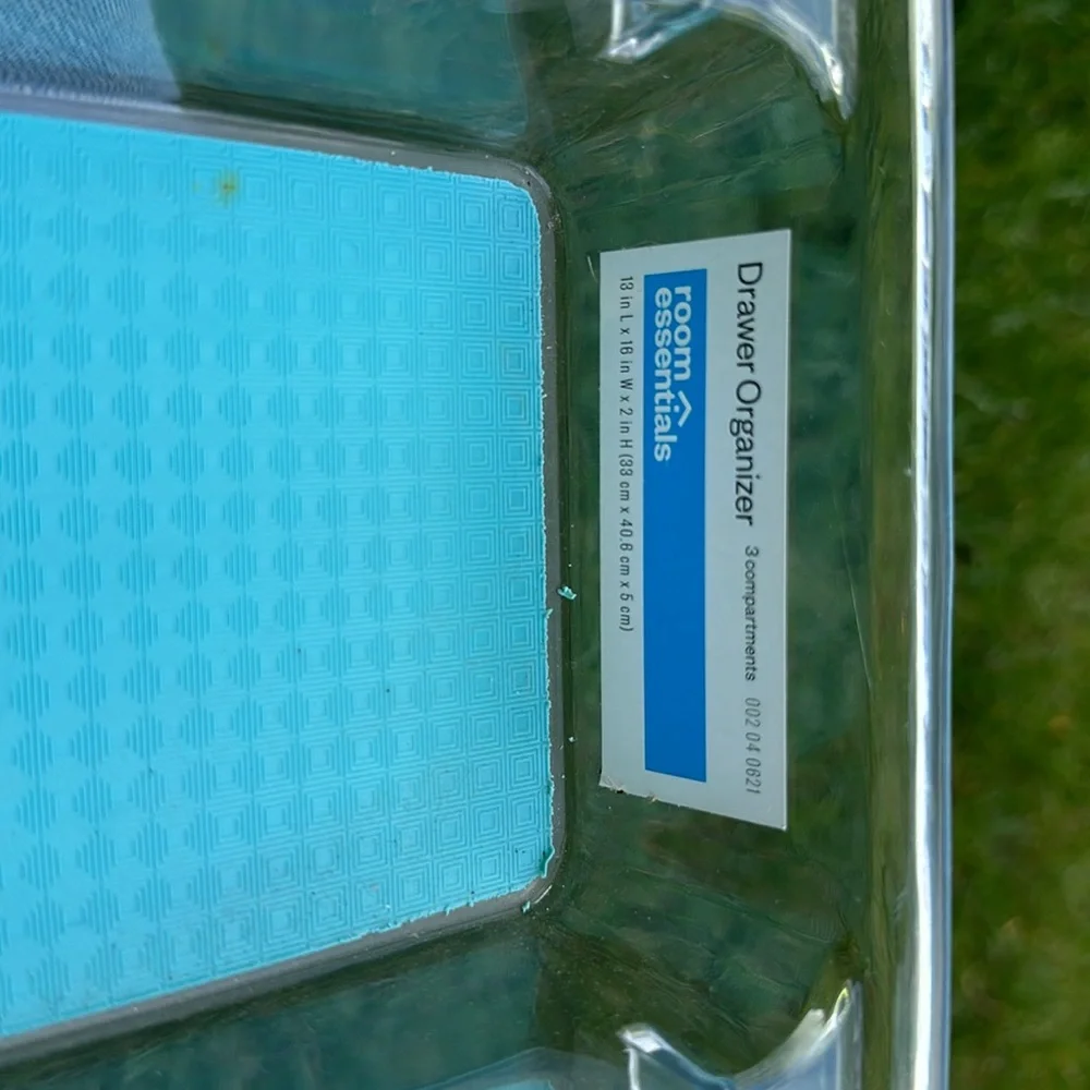 Room Essentials 3 compartment acrylic‎ drawer organizer